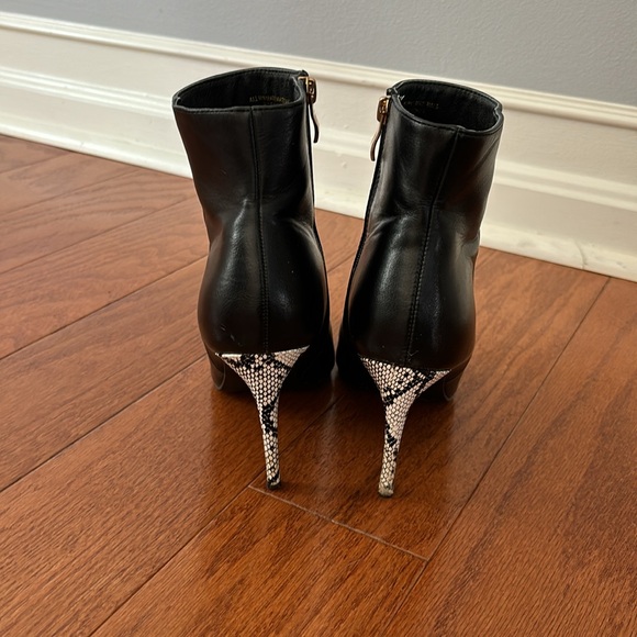 Black snake pointed toe ankle boots - Picture 3 of 5